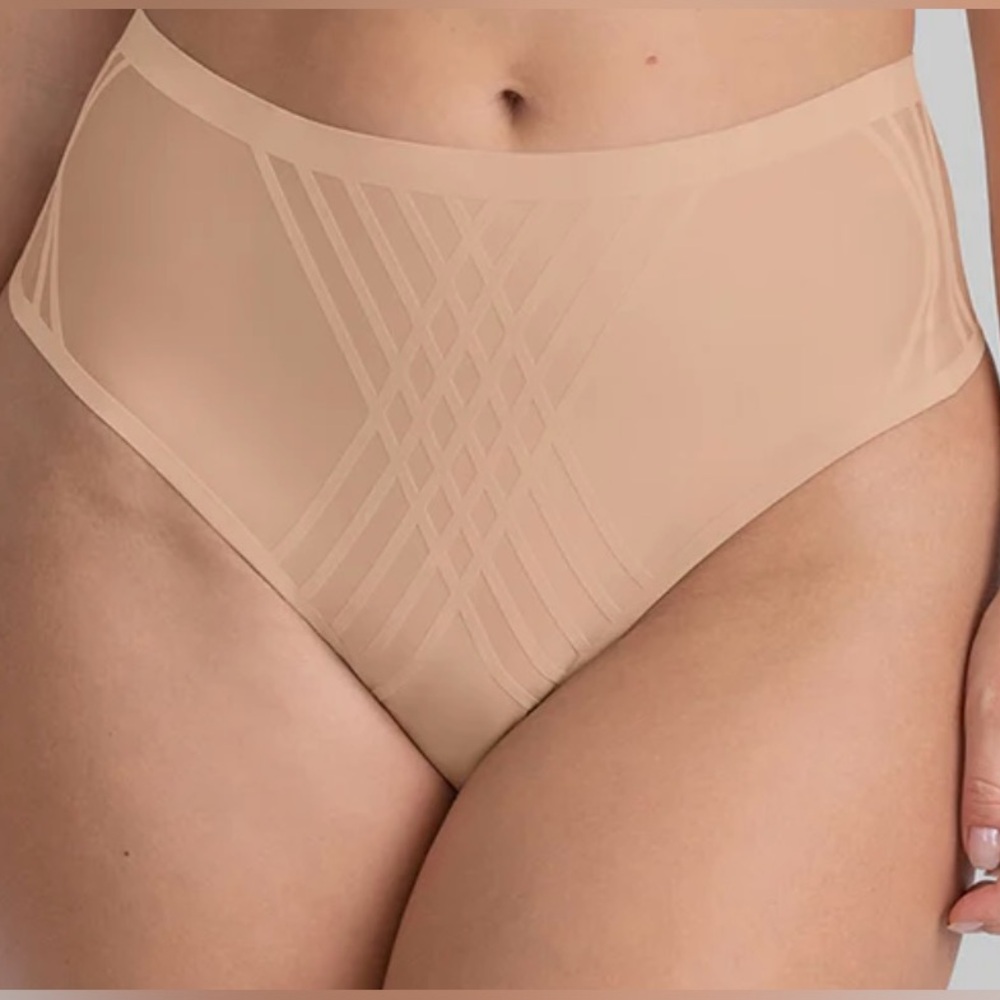 Honeylove Silhouette Shaping Thong